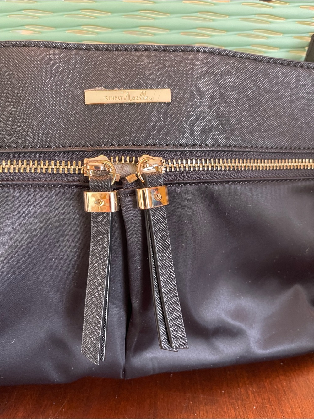 Simple Noella Black crossbody purse - Picture 7 of 11
